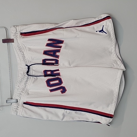 DJ0195-100 Nike Jordan White mesh basketball shorts - Picture 1 of 13